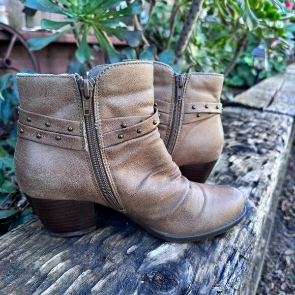 Bare Traps Ankle Booties Size Faux Leather Rainly Block Heel Zip Women's 6 M - Picture 11 of 11